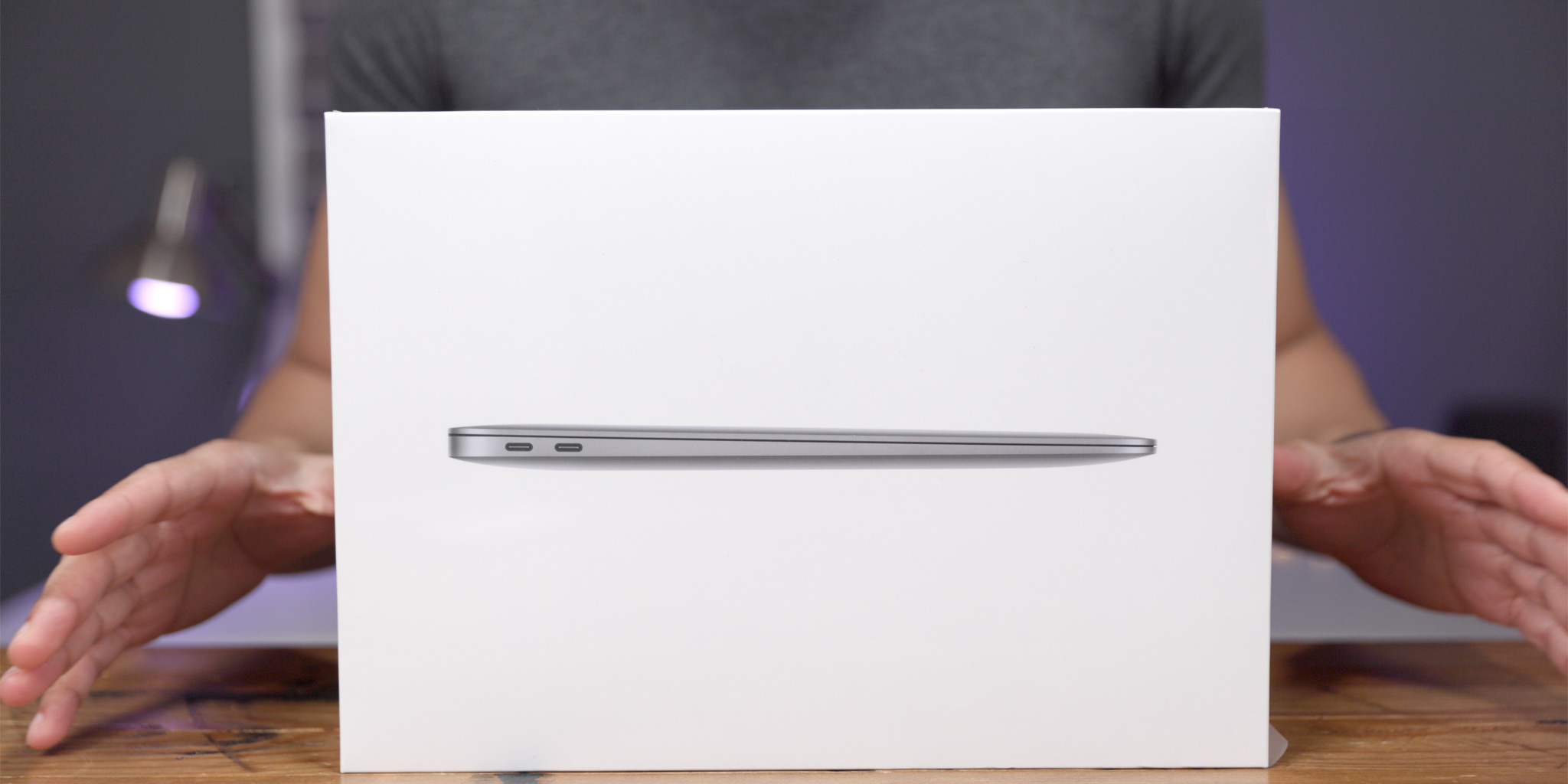 Sforum - Trang thông tin công nghệ mới nhất MacBook-Air-Review-Unboxing- Đánh giá chi tiết MacBook M1: Thay đổi cuộc chơi! 