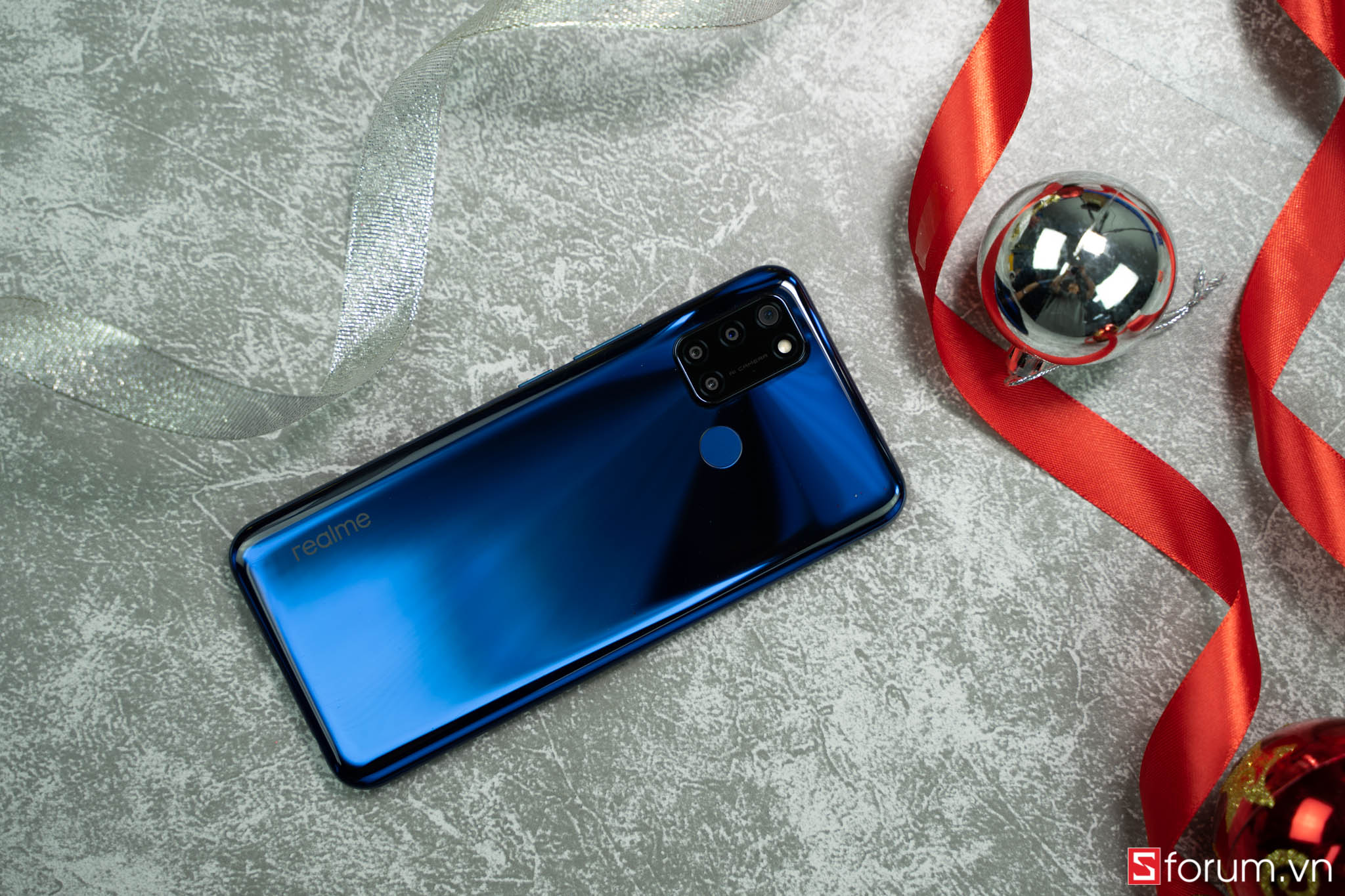 Khui hộp và trên tay realme C17: Viên pin 5.000mAh, 4 camera sau, giá tương đối dễ tiếp cận