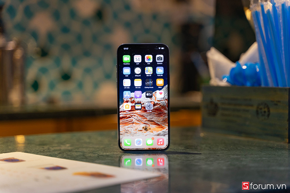iPhone 12