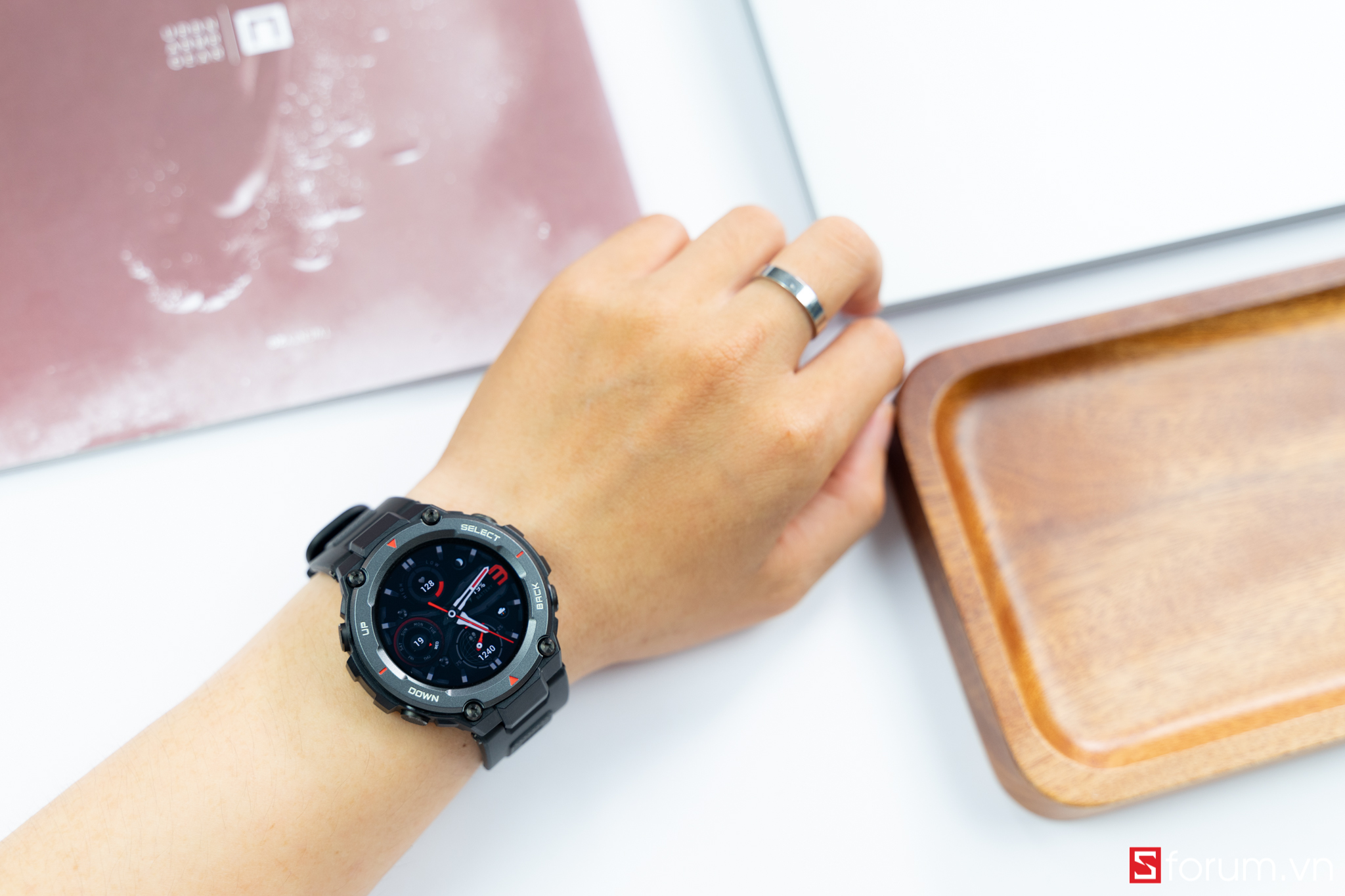 Sforum - Trang thông tin công nghệ mới nhất AMAZFIT-GTR-T-REX-PRO-14 Trên tay Amazfit T-Rex Pro: Smartwatch trâu bò, đạt tiêu chuẩn quân đội, giá chỉ 3.8 triệu đồng 