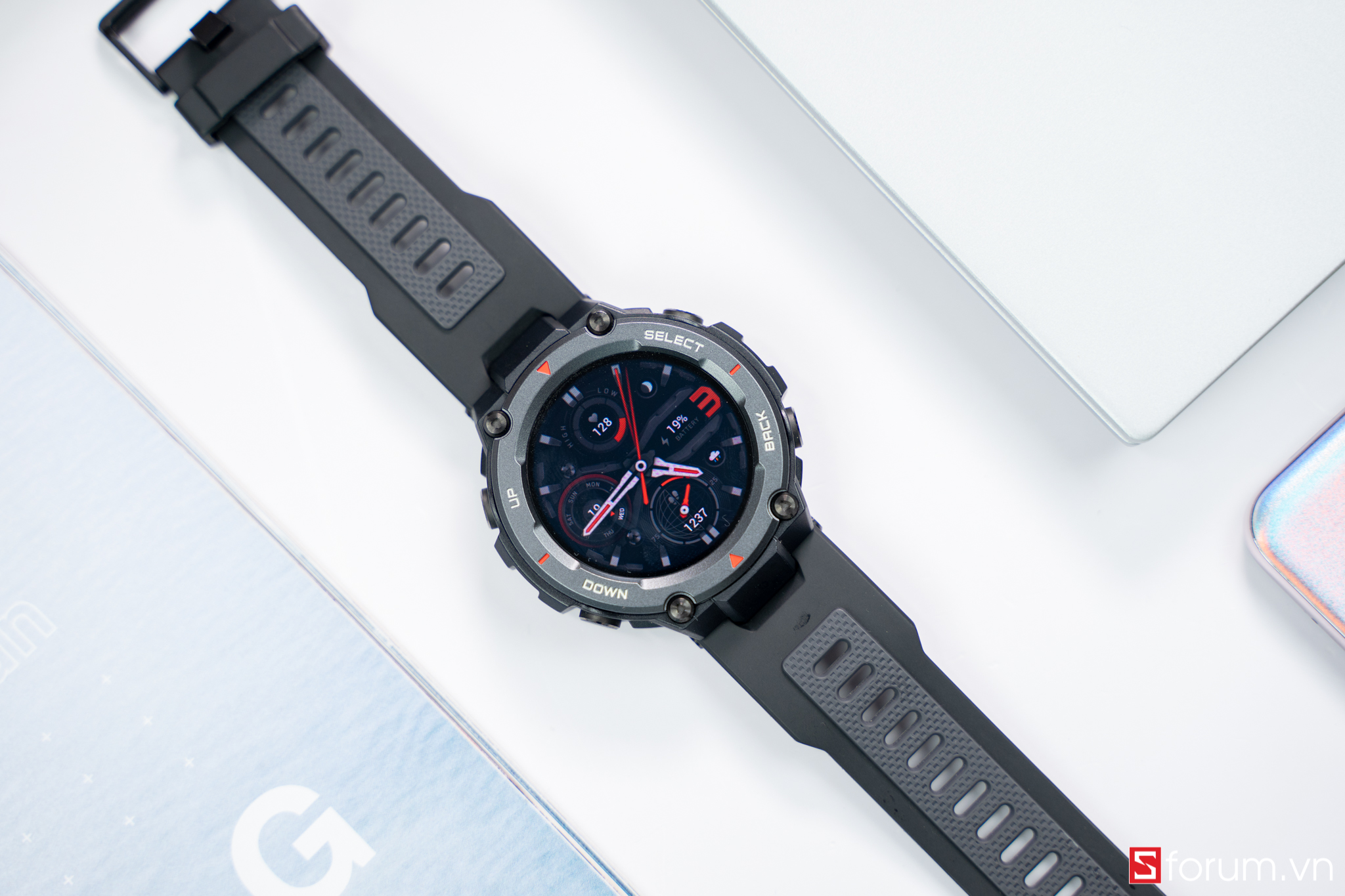 Sforum - Trang thông tin công nghệ mới nhất AMAZFIT-GTR-T-REX-PRO-4 Trên tay Amazfit T-Rex Pro: Smartwatch trâu bò, đạt tiêu chuẩn quân đội, giá chỉ 3.8 triệu đồng 