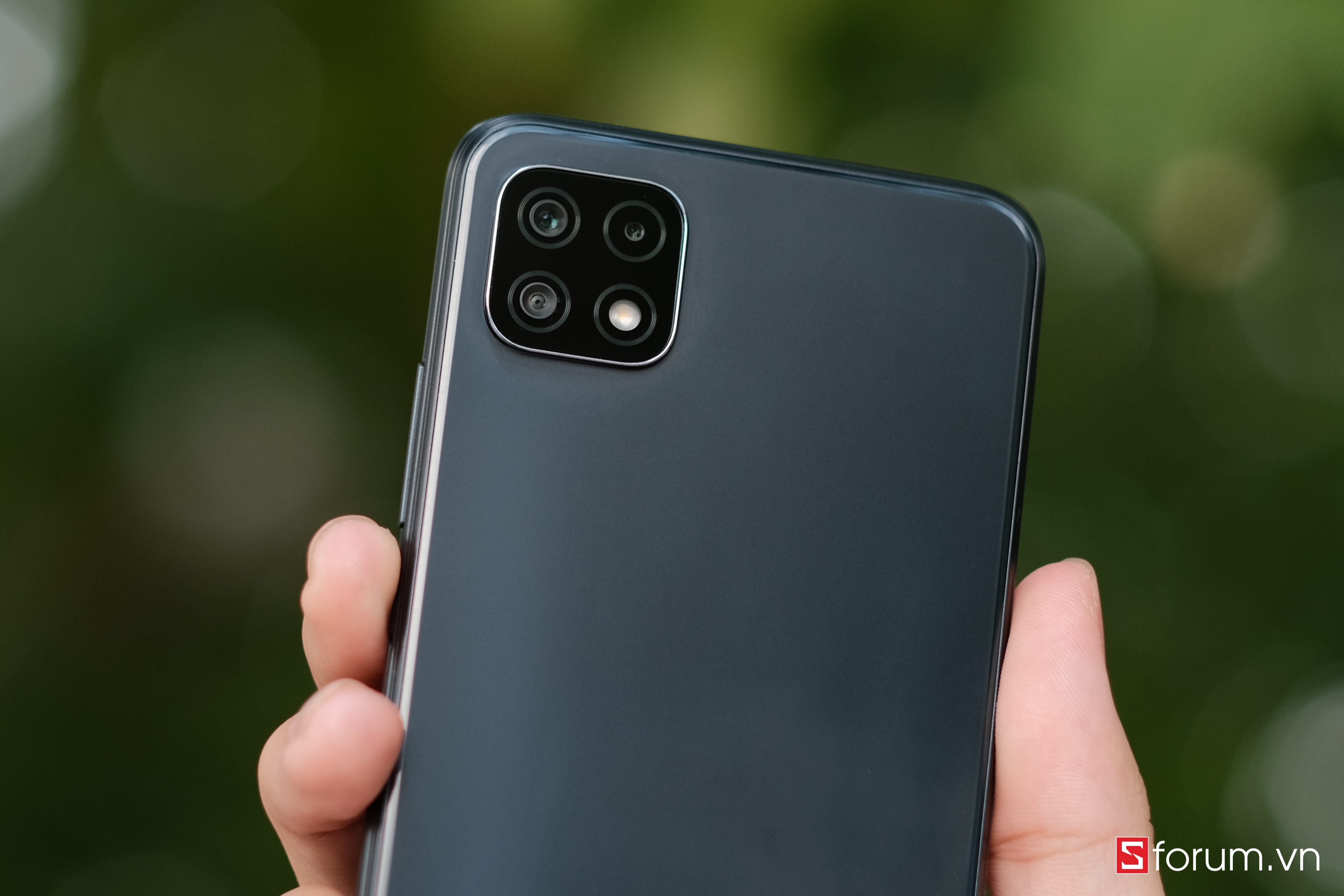 Sforum - Trang thông tin công nghệ mới nhất DSCF0122-scaled Trên tay Galaxy A22 5G: Bản 5G có gì hơn Galaxy A22 4G? 
