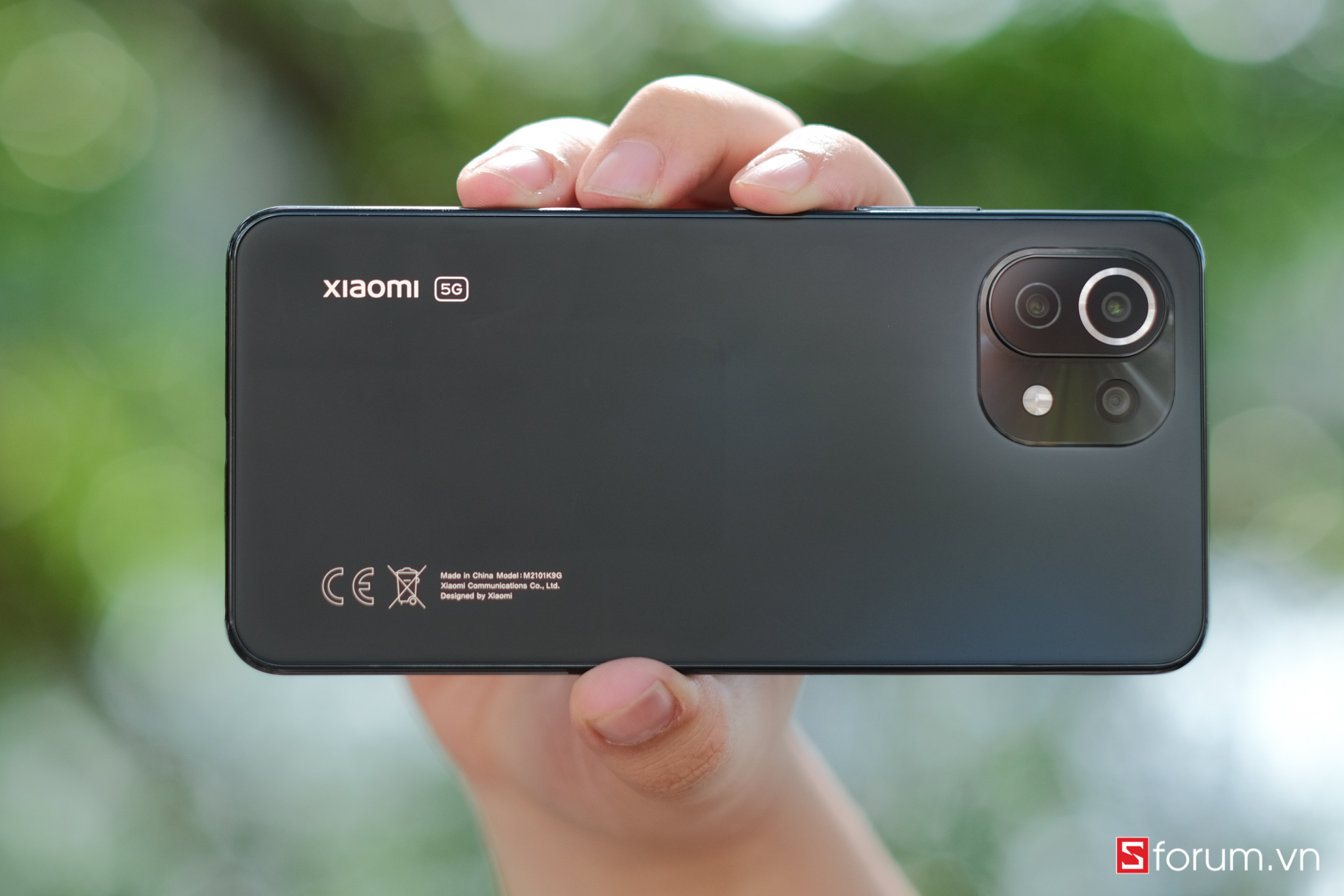 Sforum - Trang thông tin công nghệ mới nhất Xiaomi-Mi-11-Lite-5G-1 Top 4 điện thoại dưới 9 triệu có thiết kế đẹp, hiệu năng "ngon" đáng mua nhất hiện nay 