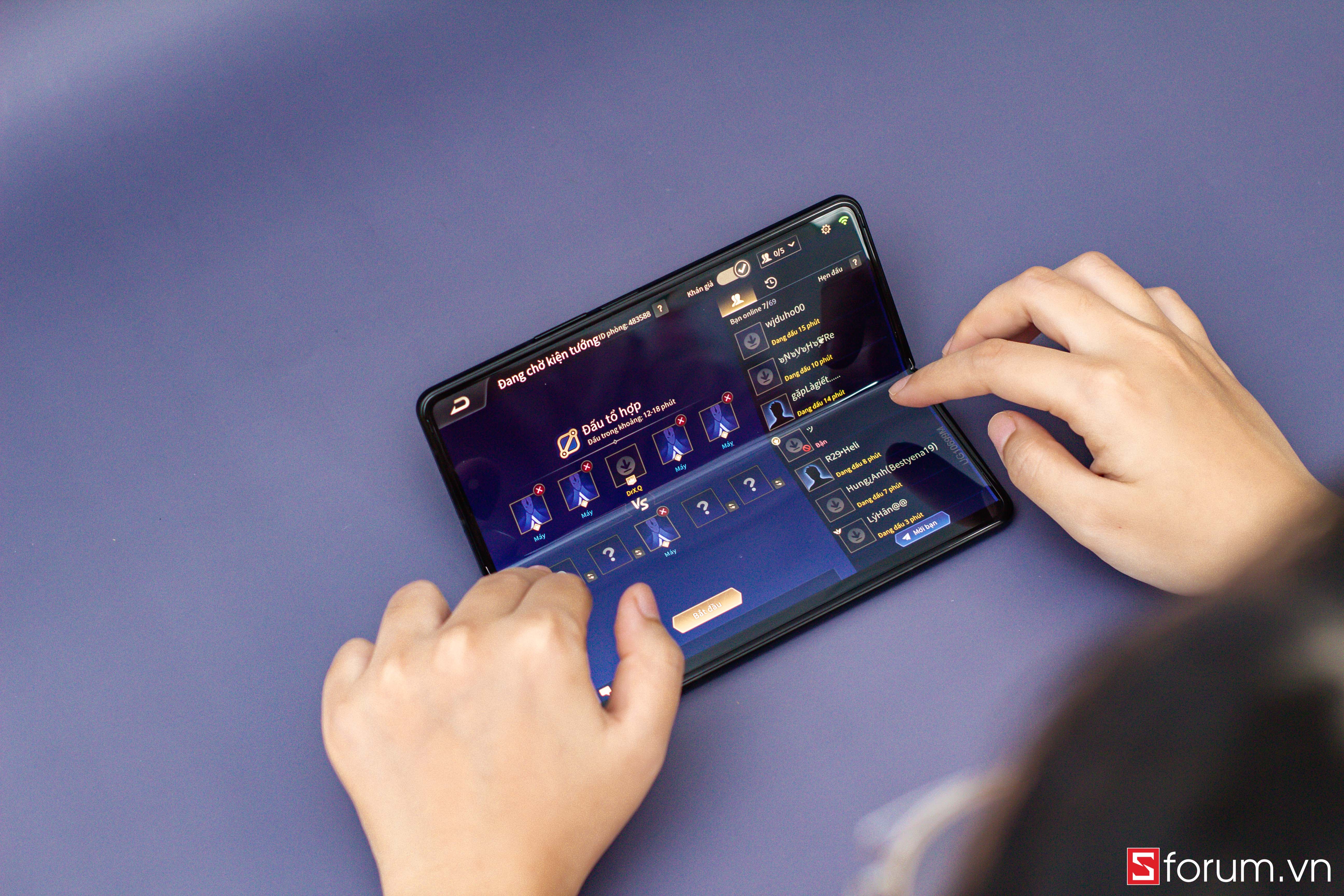Sforum - Trang thông tin công nghệ mới nhất galaxy-z-fold3-25-scaled Trên tay Samsung Galaxy Z Fold3 5G tại Việt Nam: Phiên bản hoàn thiện hơn của Galaxy Z Fold2 