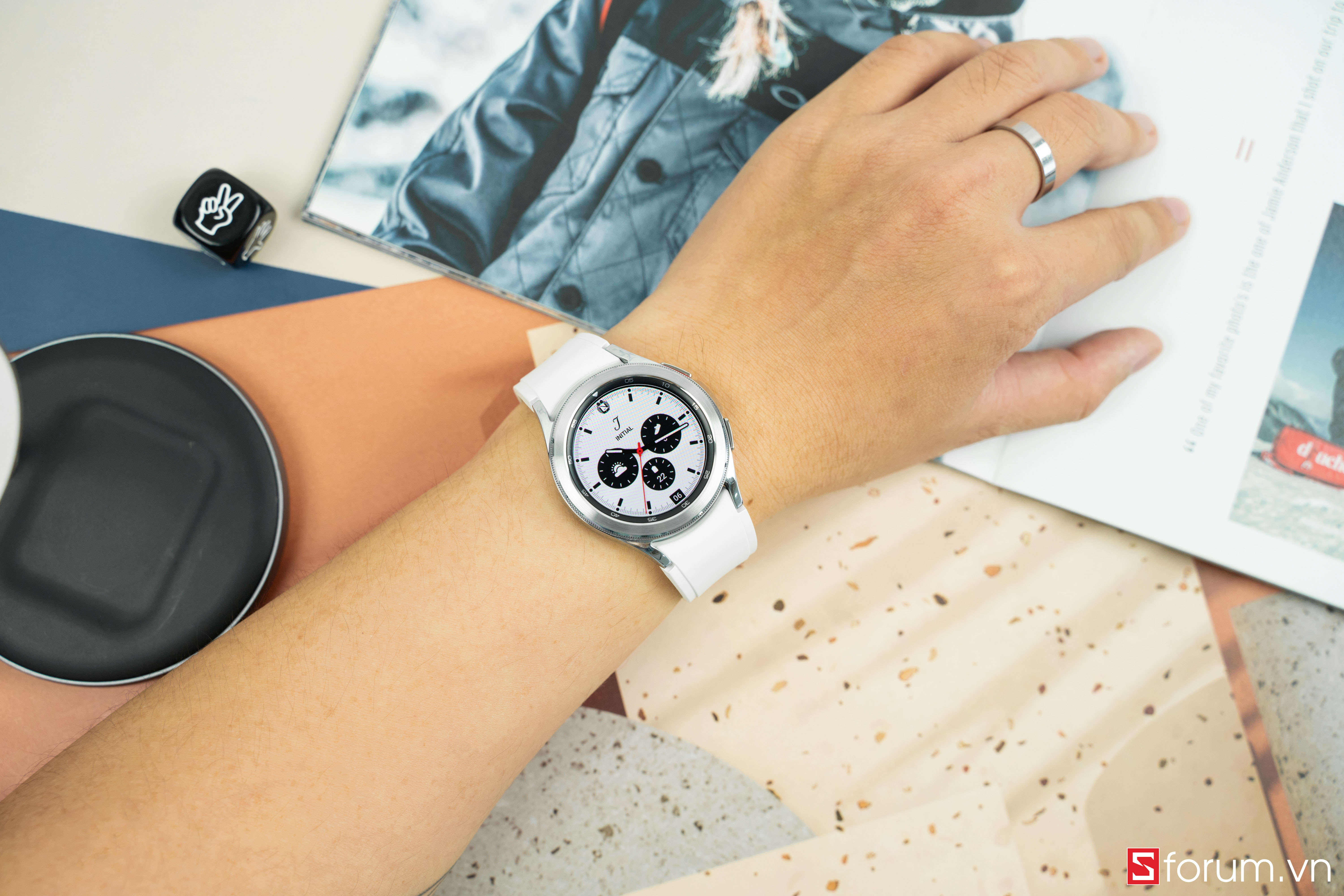 Sforum - Trang thông tin công nghệ mới nhất galaxy-watch4-24-scaled Trên tay Samsung Galaxy Watch4 Classic: Thiết kế cổ điển, vòng quay bezel, giá chỉ từ 7.99 triệu đồng 