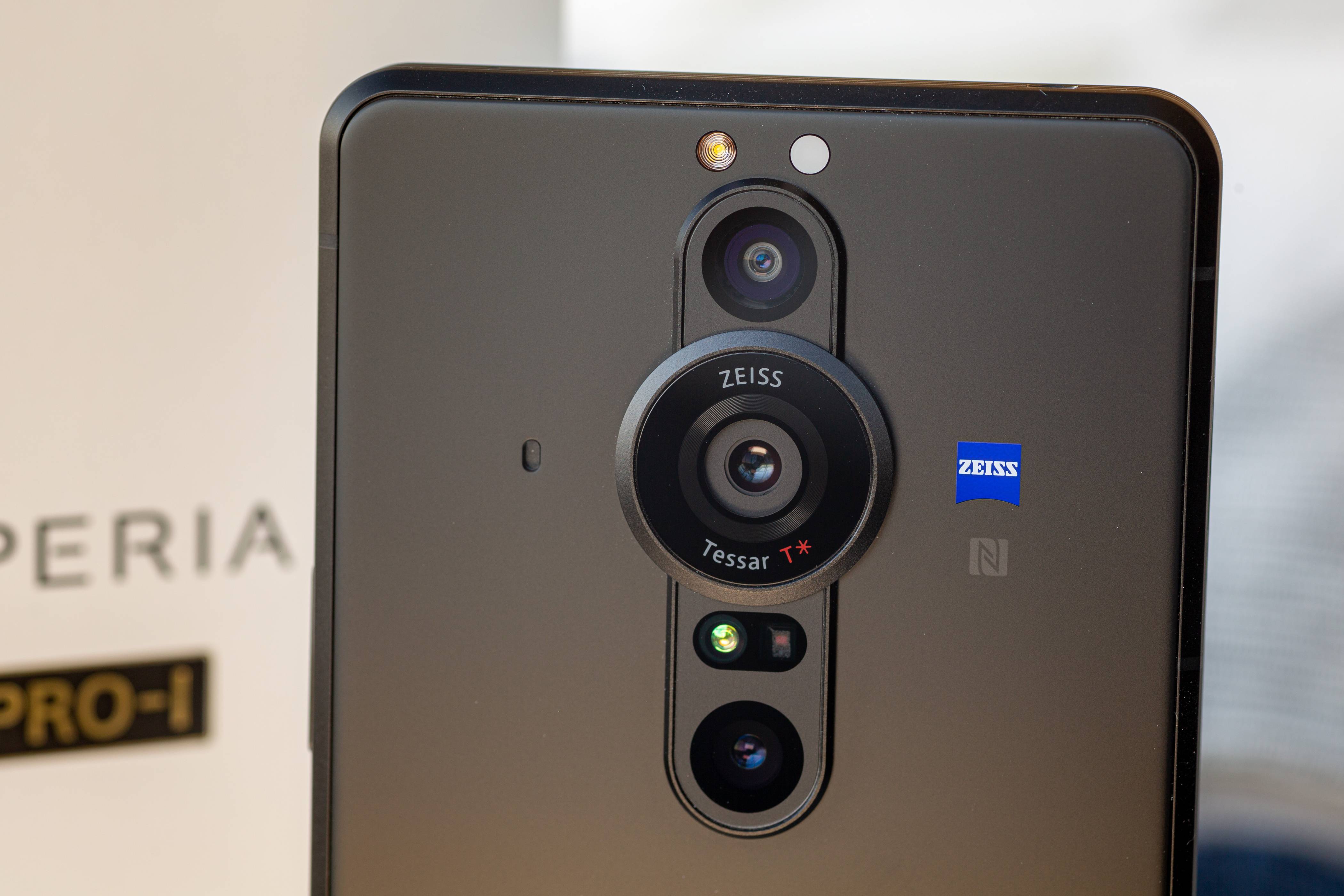 Sforum - Trang thông tin công nghệ mới nhất gsmarena_004-6-scaled Trên tay Xperia Pro-I: Smartphone có camera khủng nhất thế giới, dùng cảm biến của máy ảnh compact, giá gần 50 triệu 