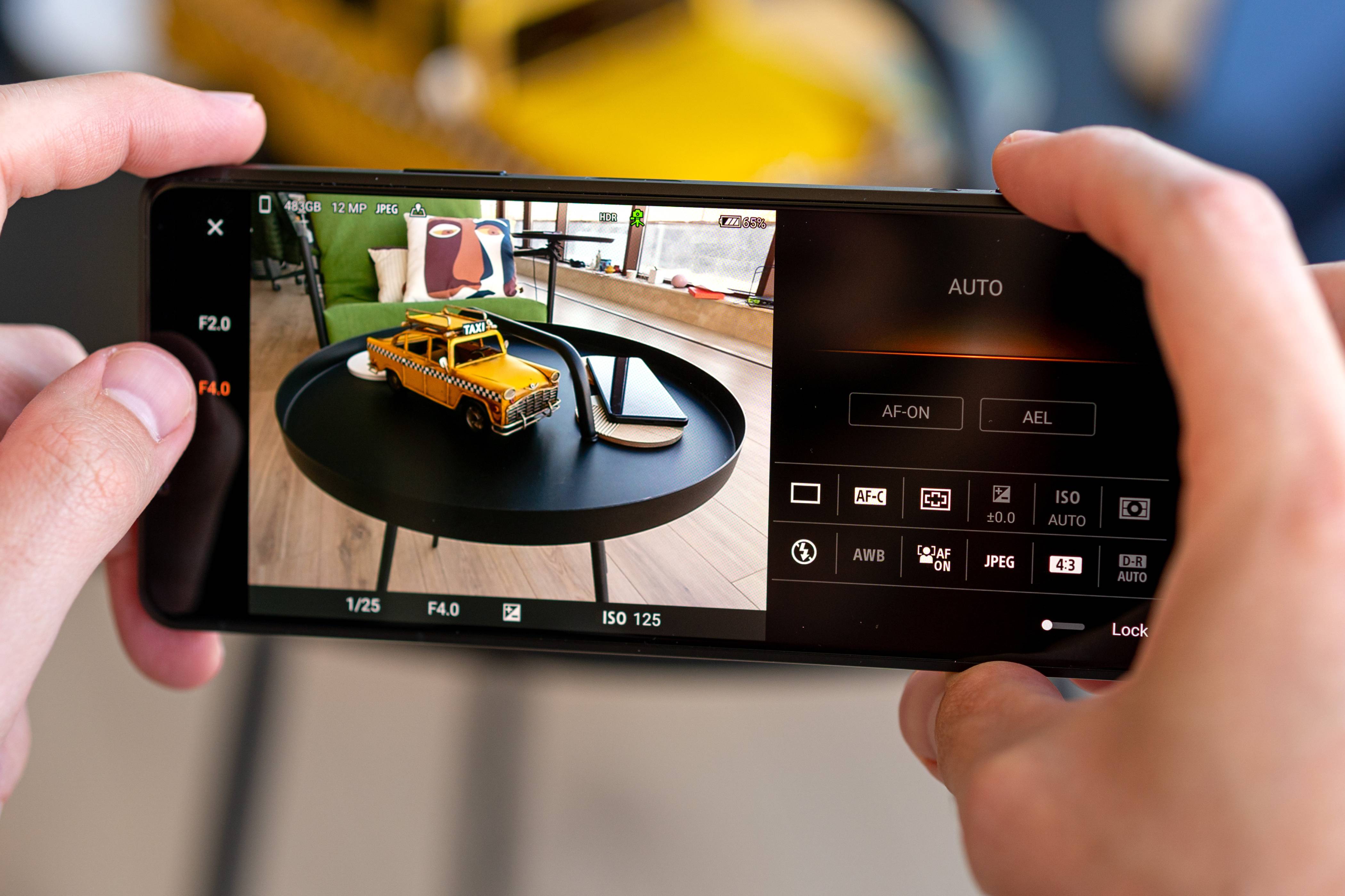 Sforum - Trang thông tin công nghệ mới nhất gsmarena_027-scaled Trên tay Xperia Pro-I: Smartphone có camera khủng nhất thế giới, dùng cảm biến của máy ảnh compact, giá gần 50 triệu 
