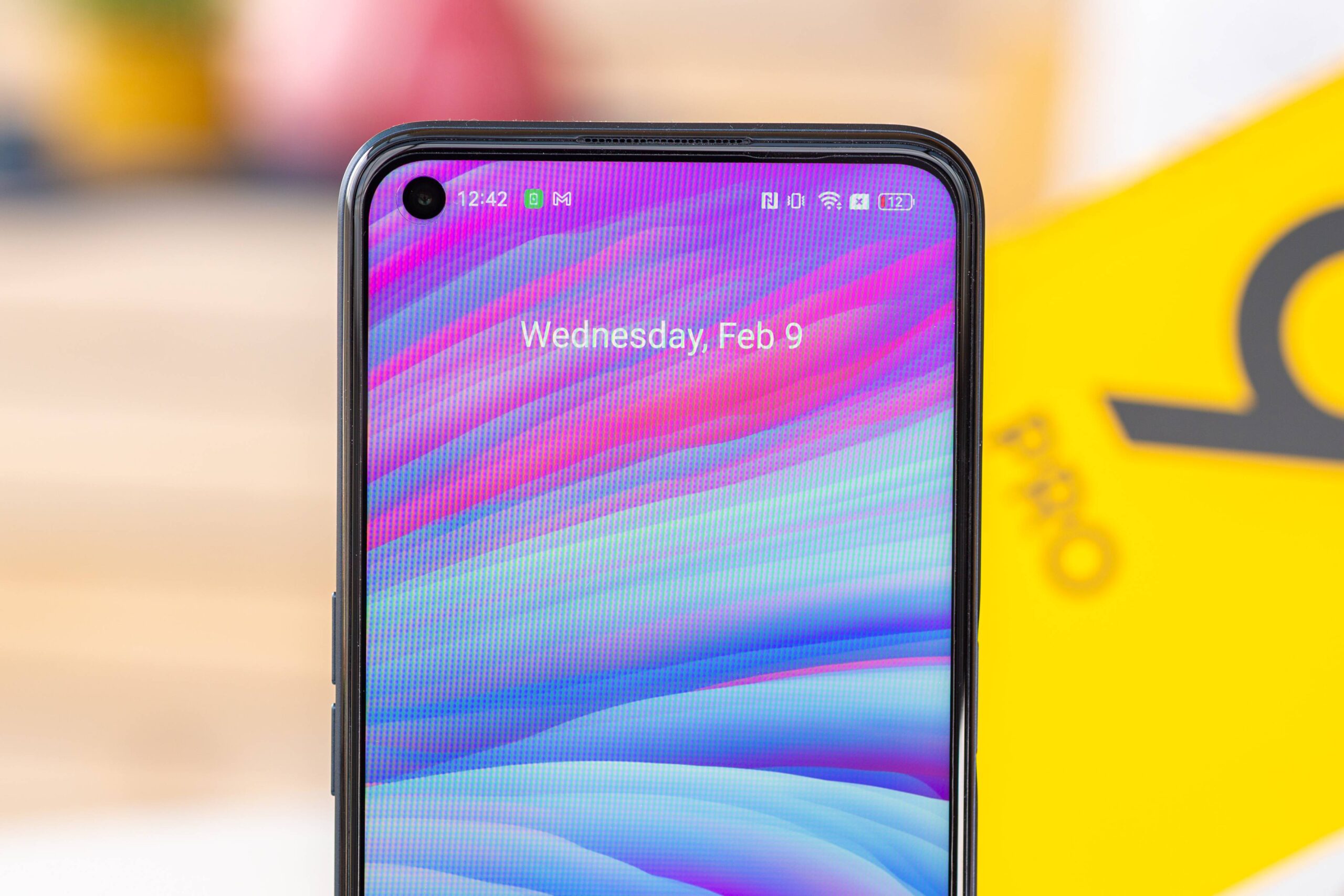 Trên tay realme 9 Pro: Màn hình 120Hz, Snapdragon 695 5G, pin 5000mAh ...