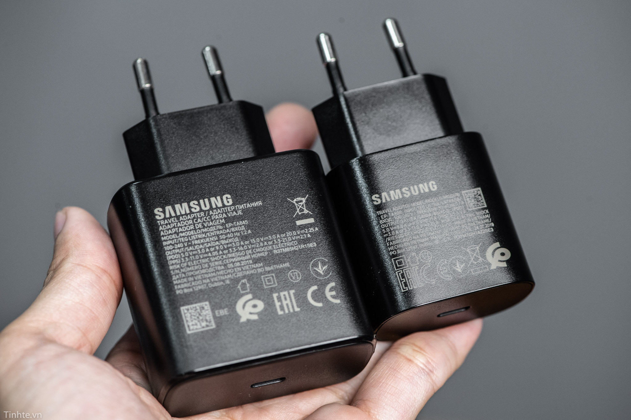 Top 5 sạc nhanh tốt nhất dành cho Samsung Galaxy S22 series