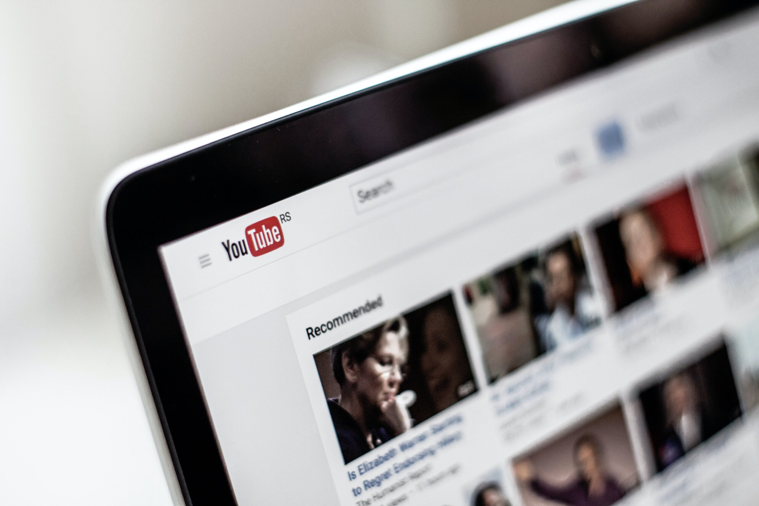 Youtube Vanced dừng hoạt động - Đâu sẽ là cách xem Youtube khi tắt màn hình?