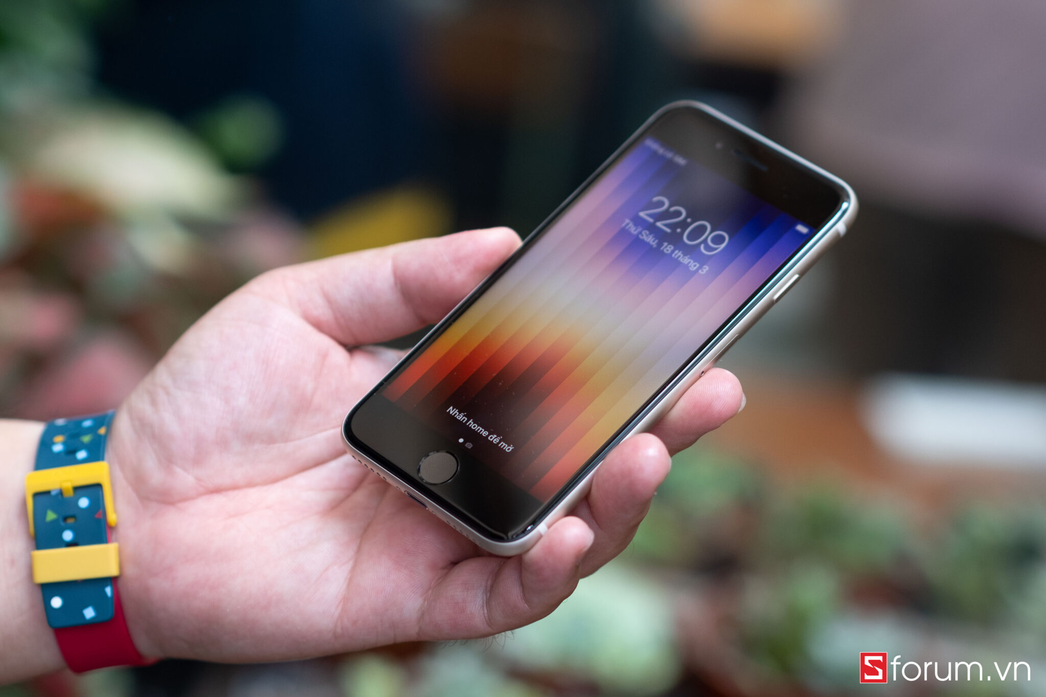 iPhone là những chiếc điện thoại hiếm hoi còn giữ dung lượng 64GB