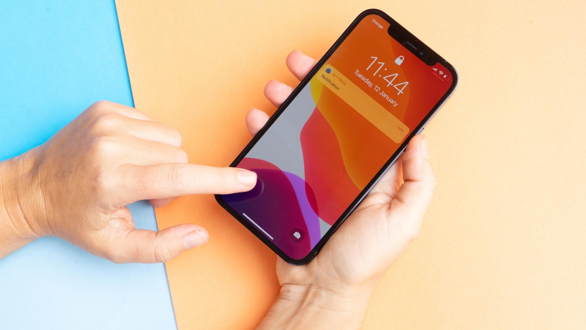 Tìm hiểu ngay những công dụng của phím âm lượng iPhone tiện lợi đến bất ngờ 