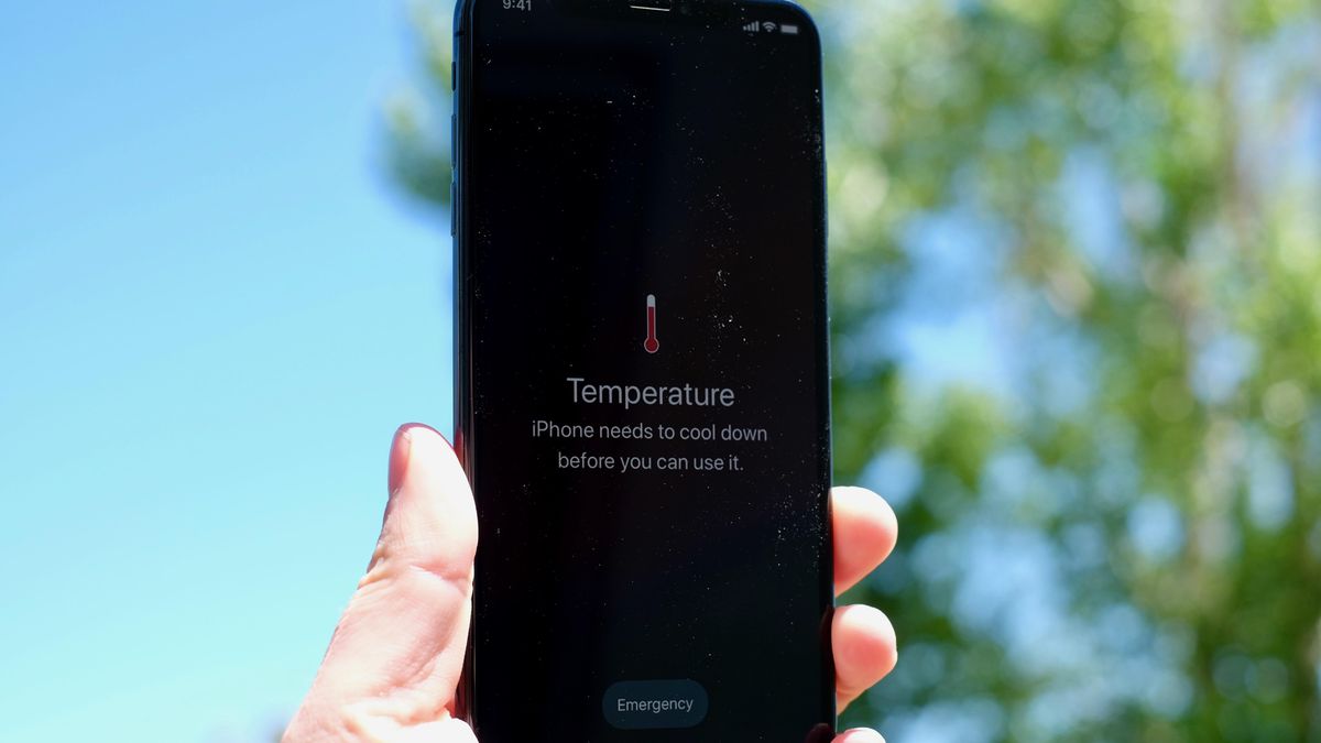 Sử dụng iPhone khi máy quá nóng