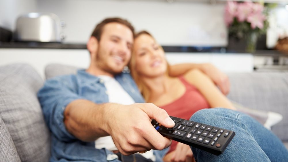 Lợi ích việc kết nối tivi với điện thoại