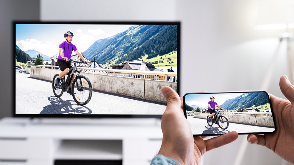 Cách kết nối điện thoại với tivi TCL