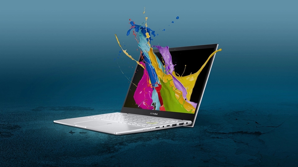laptop cho sinh viên du lịch đáng mua