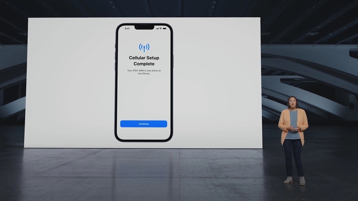 Tạm biệt khe SIM, iPhone LL/A sao sống tại VN?