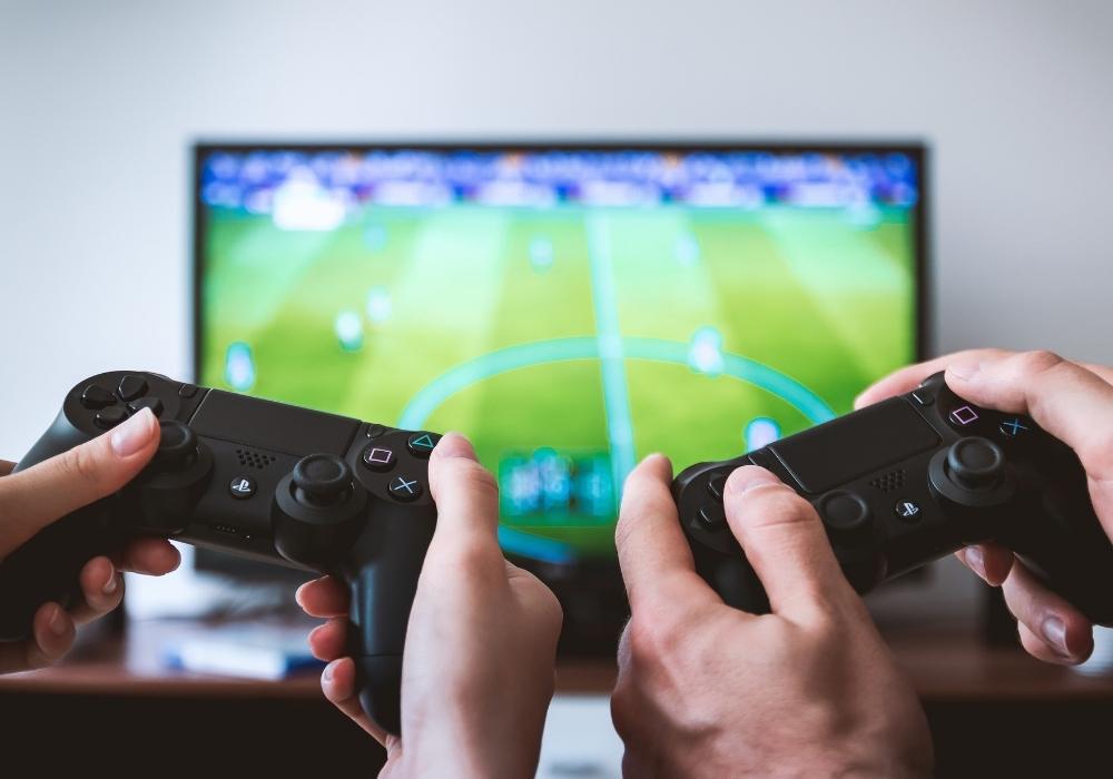 Tay cầm chơi game trên tivi được kết nối qua cổng nào? - Ảnh 1 