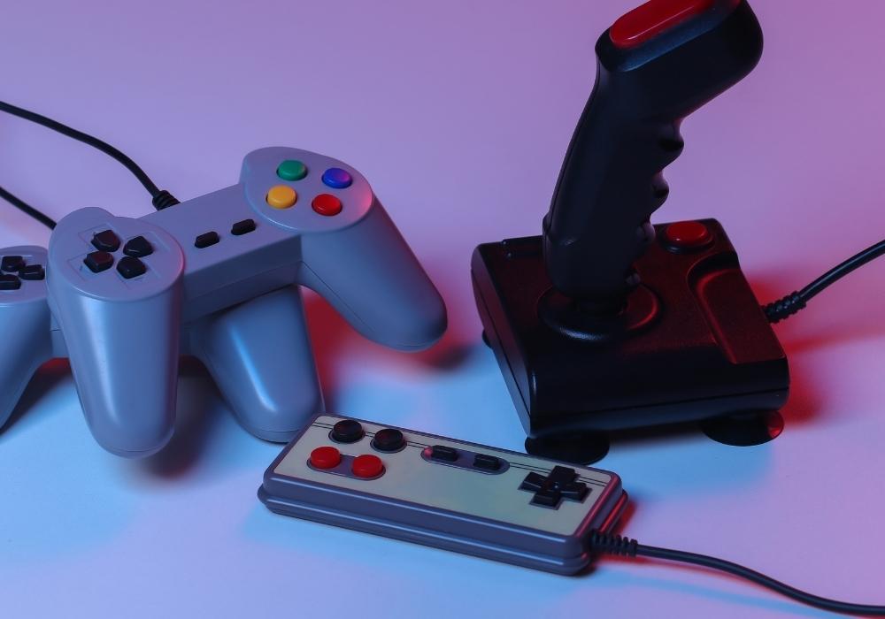 Một tivi có thể kết nối được bao nhiêu tay cầm chơi game? - Ảnh 1 