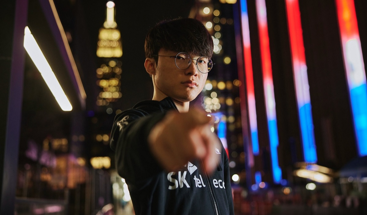 CKTG 2022: Vượt qua Uzi, Faker tiếp tục ghi tên vào danh sách kỉ lục mới