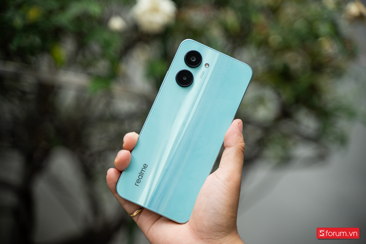 Thiết kế ấn tượng realme C33