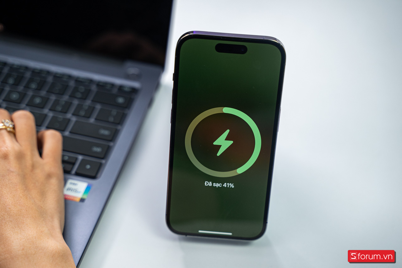 INNOSTYLE POWERMAG 15W 2 IN 1 10000 MAH