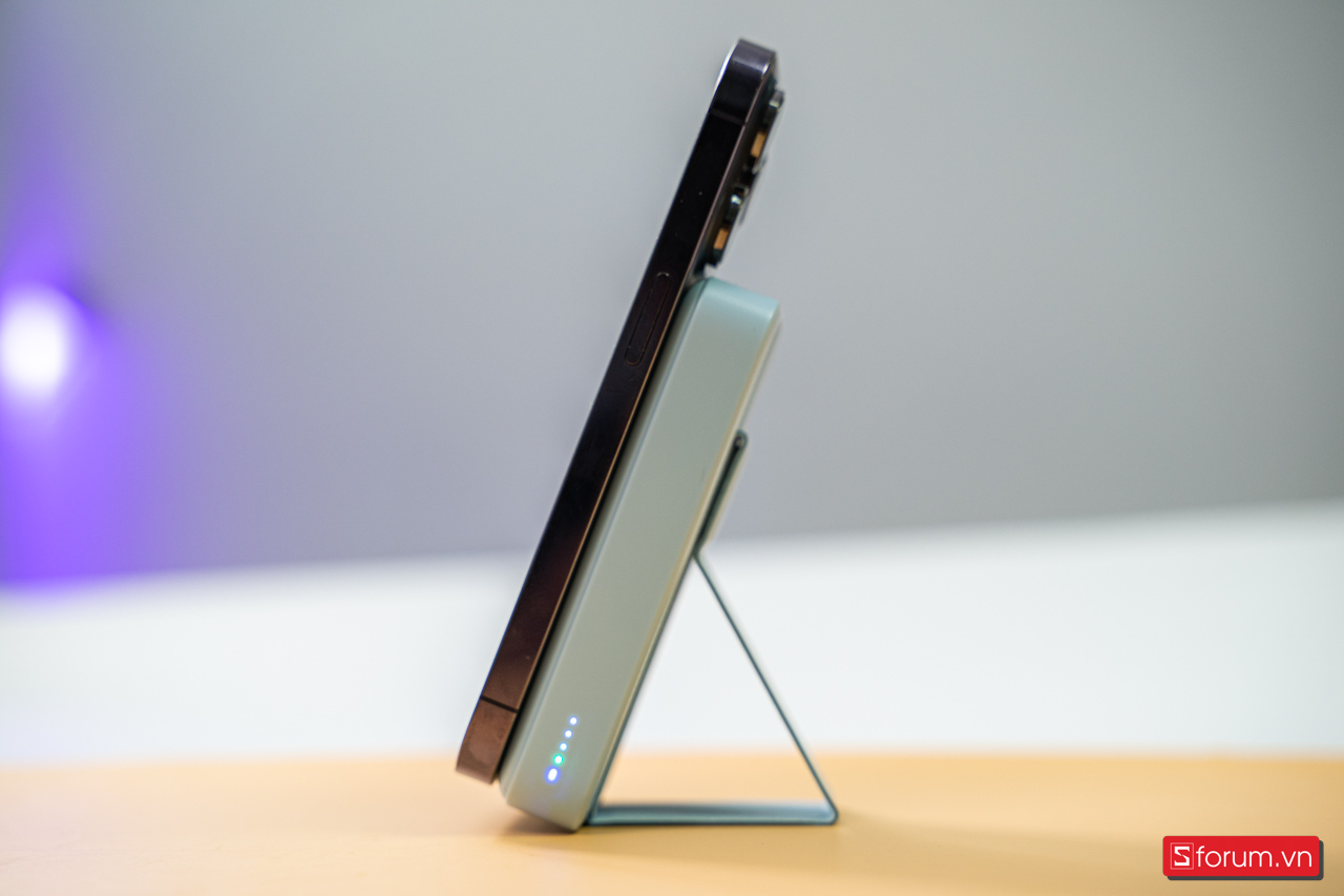 INNOSTYLE POWERMAG 15W 2 IN 1 10000 MAH