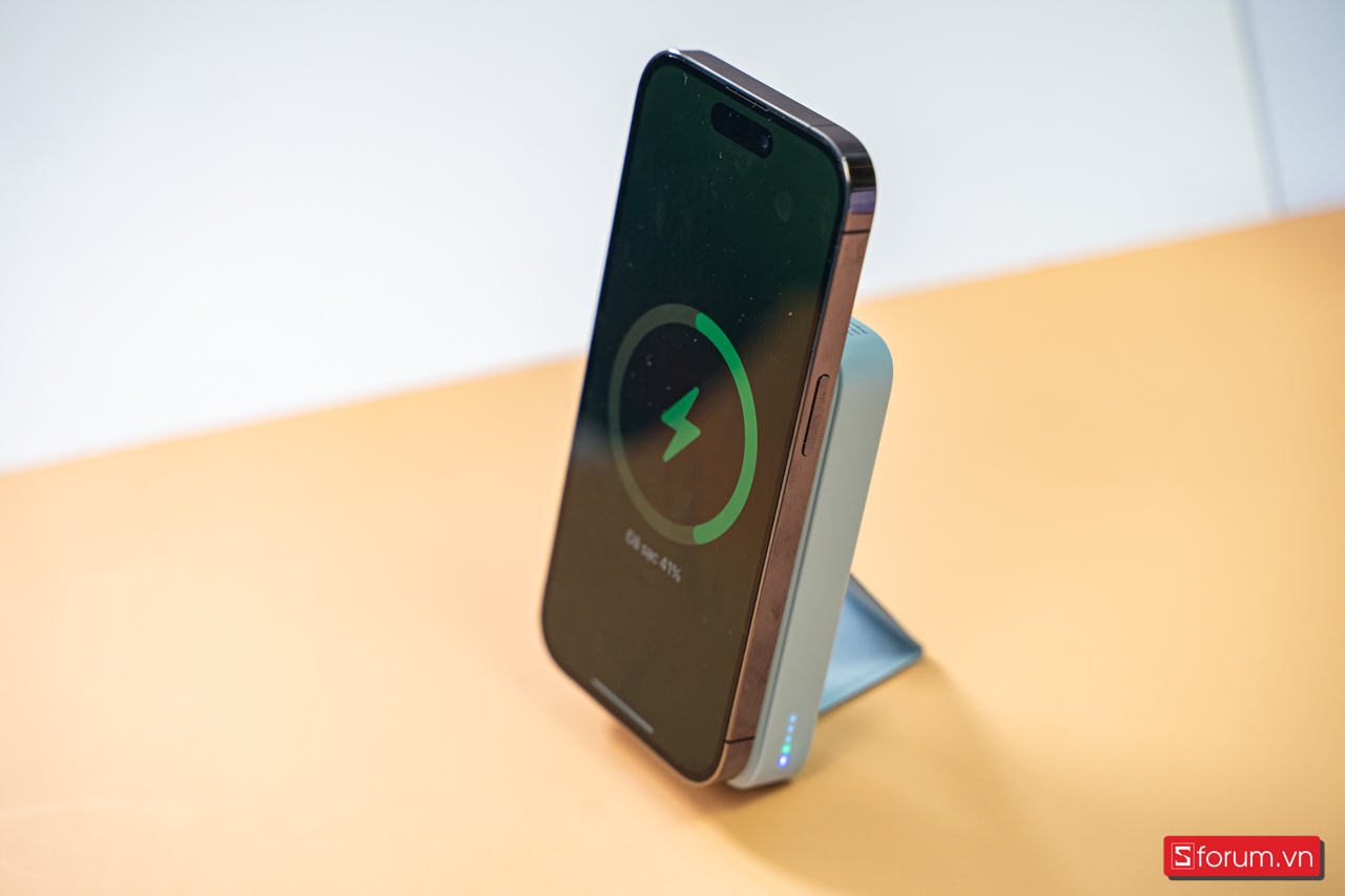 INNOSTYLE POWERMAG 15W 2 IN 1 10000 MAH