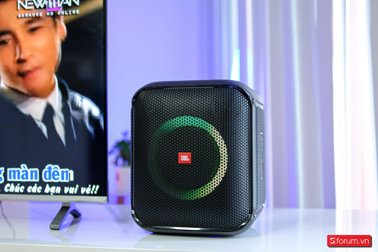 JBL Partybox Encore 2 Mic được hoàn thiện chỉnh chu