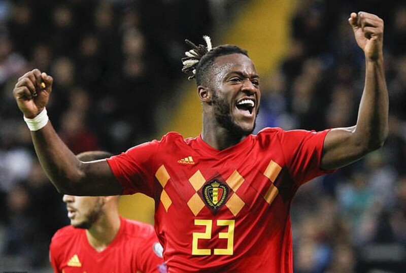 cầu thủ Bỉ Michy Batshuayi ghi bàn 1-0 Canada