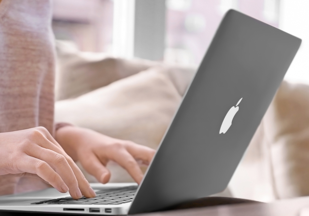 Khi mua MacBook cũ dưới 20 triệu cần lưu ý gì? - Ảnh 1 