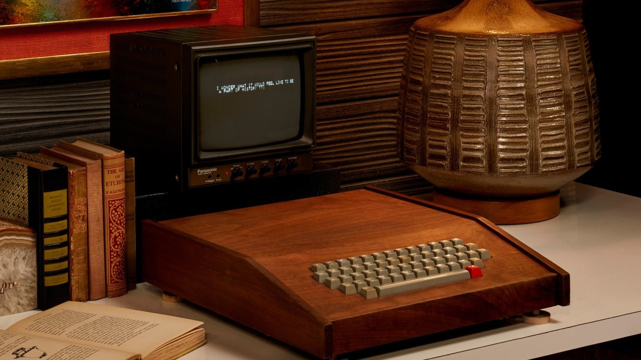 Apple-1