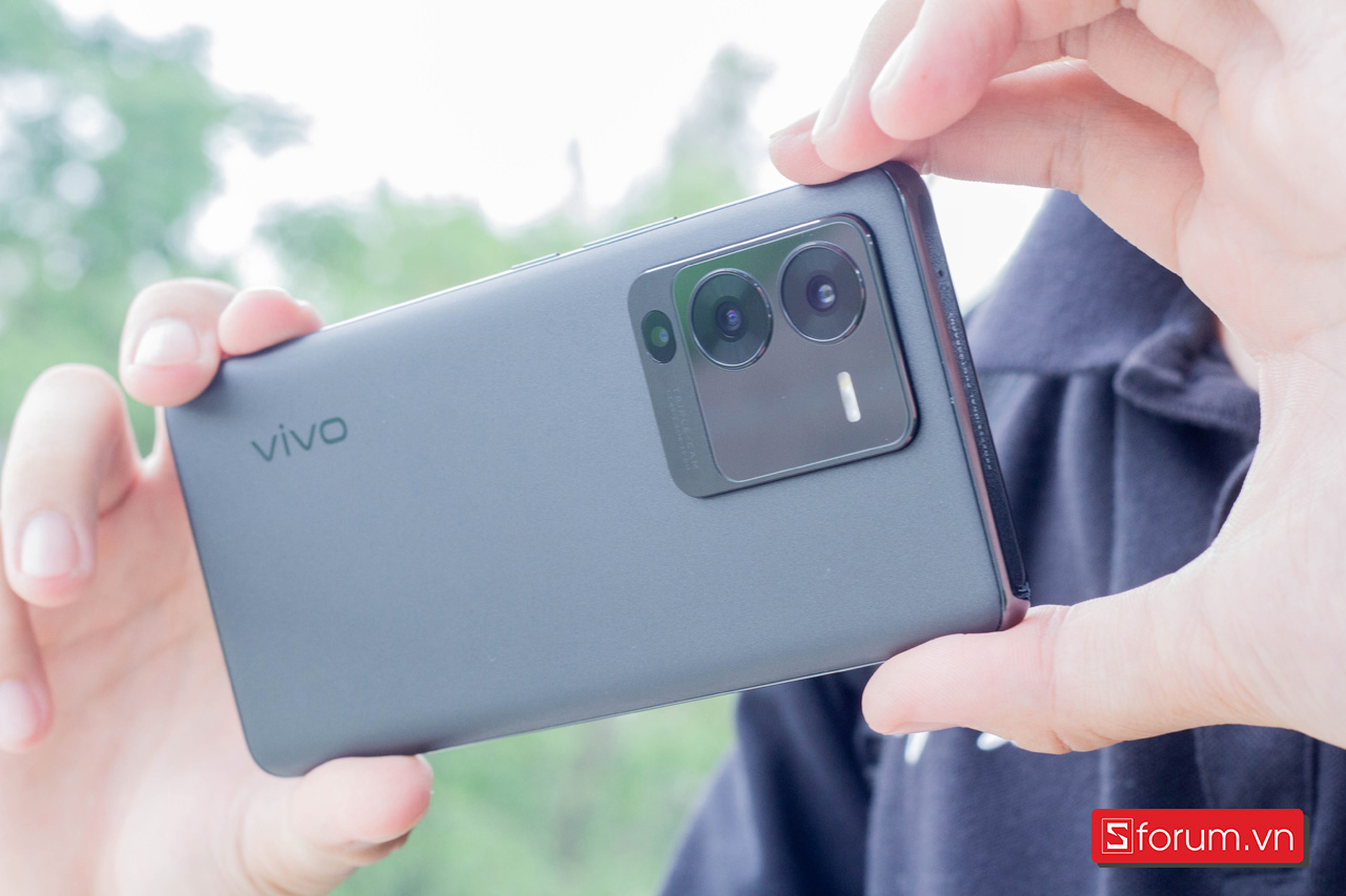 vivo V25 Pro