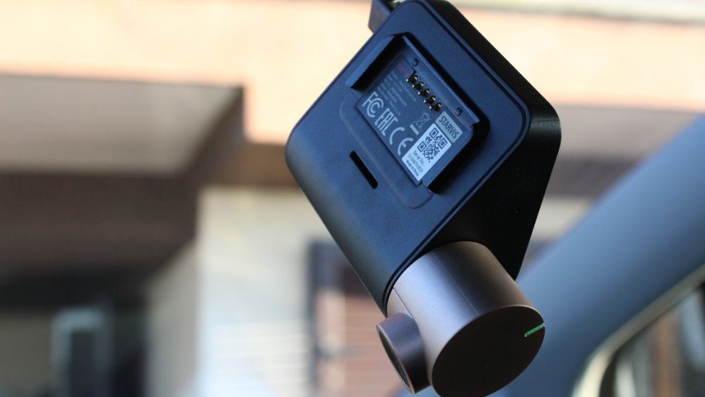 Cách lắp camera hành trình 70mai nhanh chóng ngay tại nhà