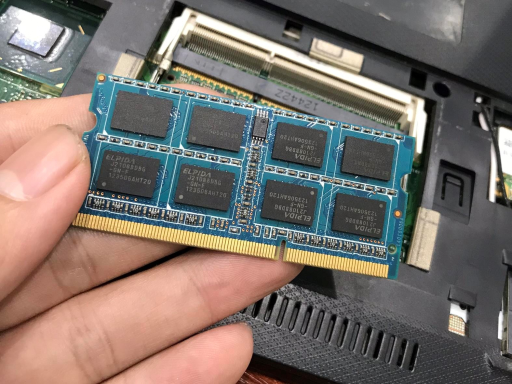 Vì sao mà bạn nên kiểm tra RAM laptop?