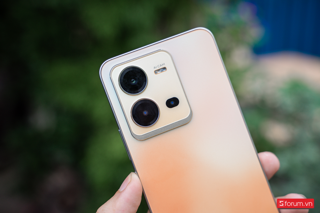 Vivo V25e là chiếc điện thoại sở hữu phong cách thiết kế ấn tượng
