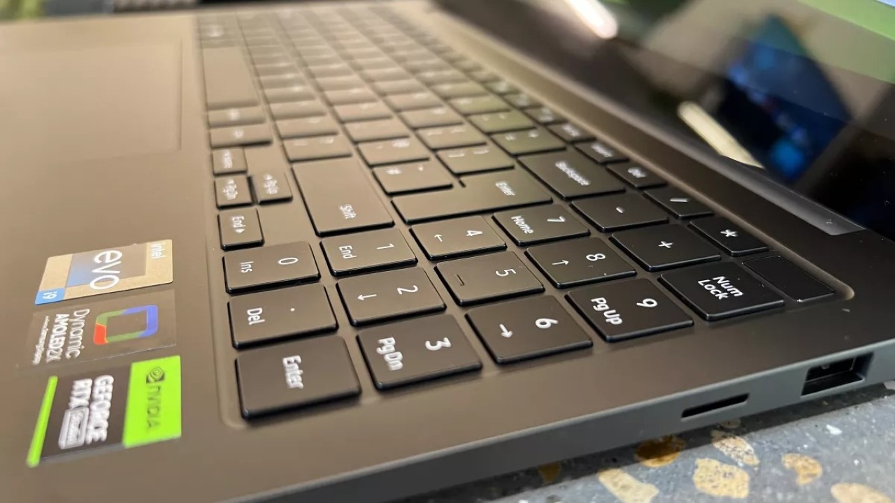 Samsung Galaxy Book 3
