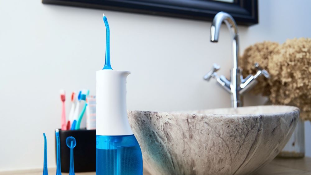 Cách vệ sinh máy tăm nước tại nhà - Bước 3 