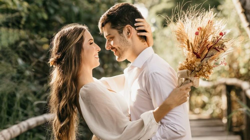 Hướng dẫn pose dáng chụp couple siêu đáng yêu