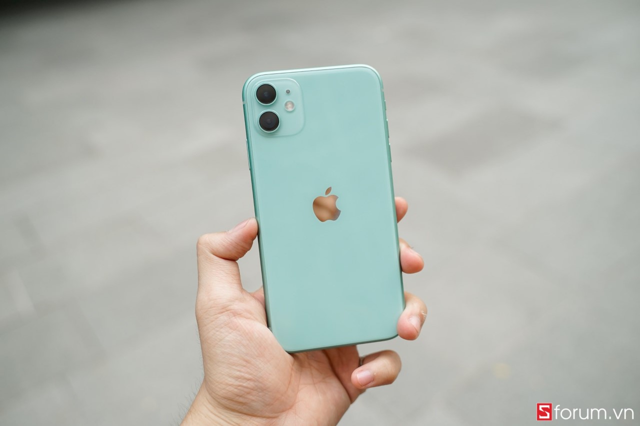 iPhone cũ nhưng vẫn sang