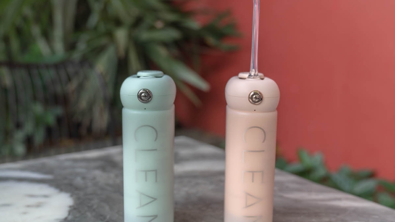 Máy tăm nước sạc bao lâu thì đầy pin?