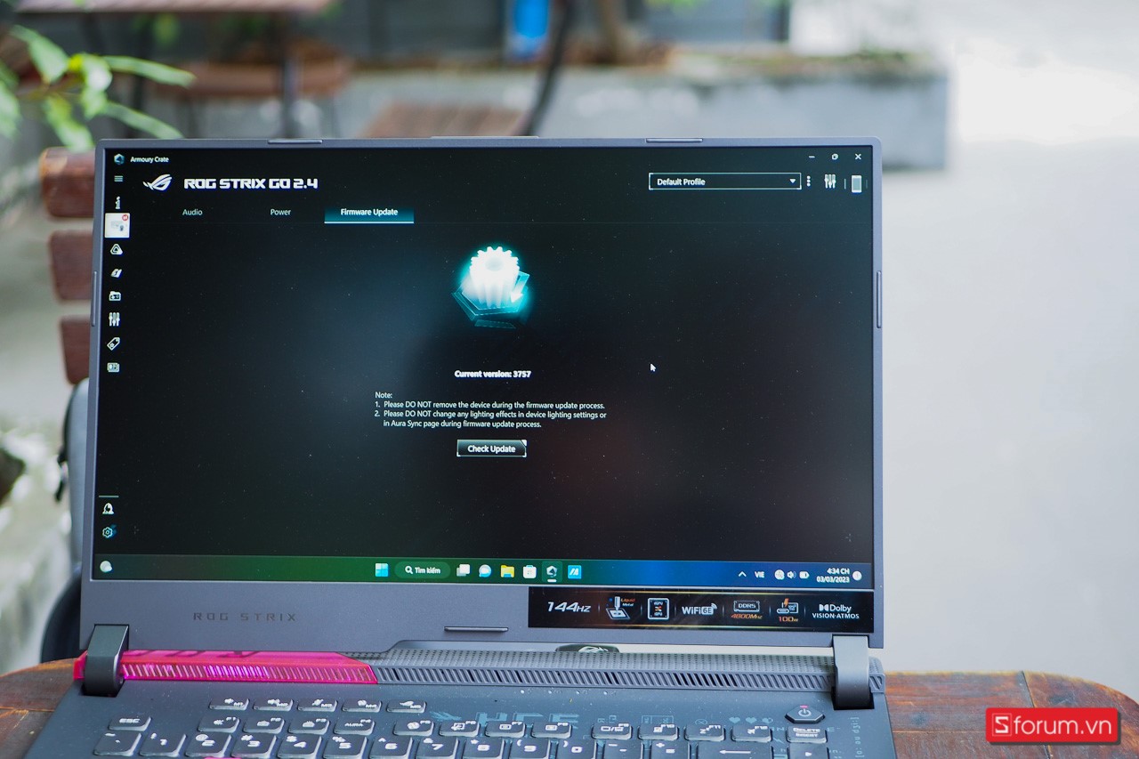 Asus Rog Strix Go 2.4