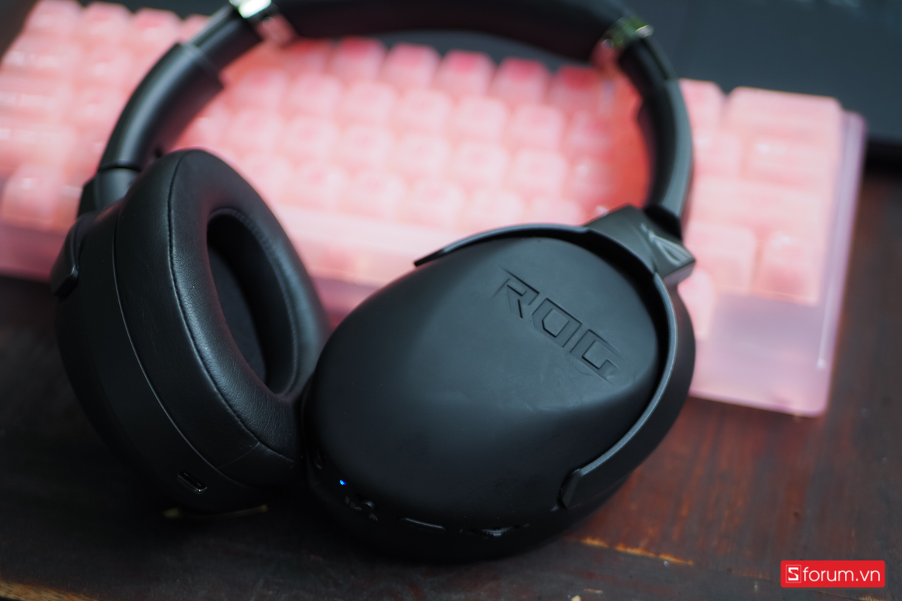 Asus Rog Strix Go 2.4