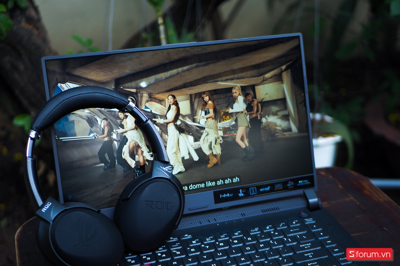 Asus Rog Strix Go 2.4