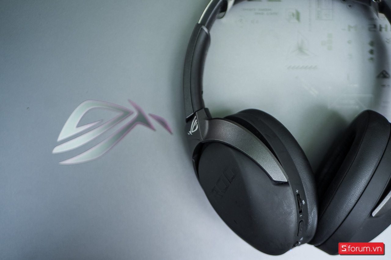 Asus Rog Strix Go 2.4