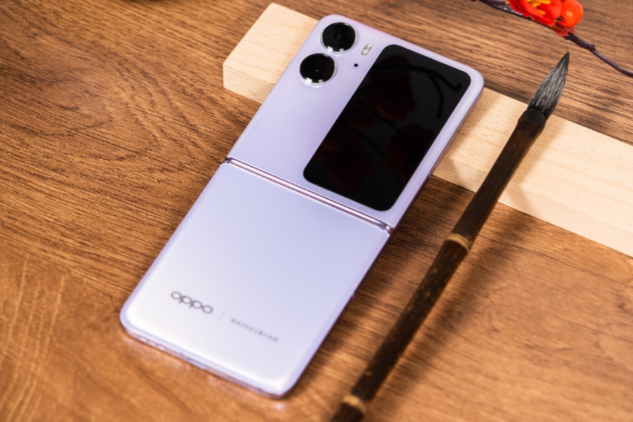 OPPO Find N2 Flip
