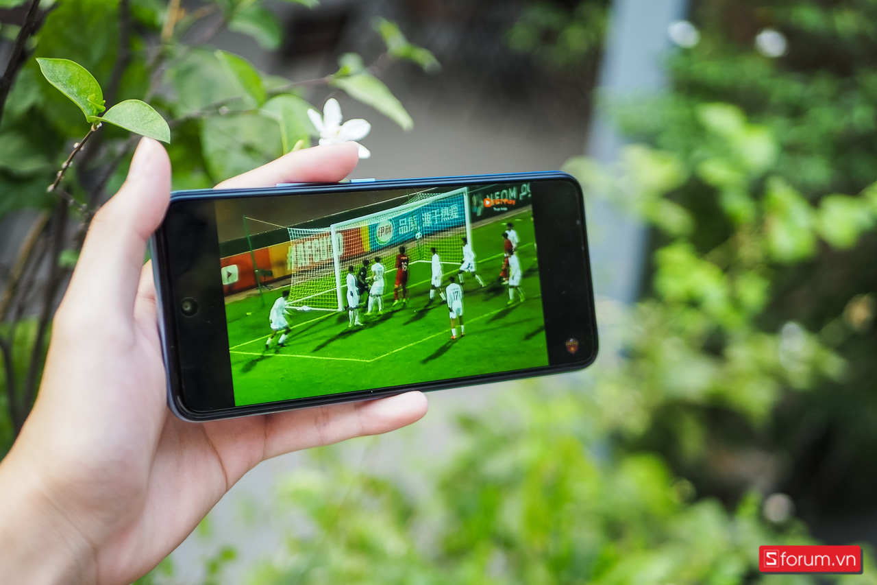Infinix Hot 20 Play