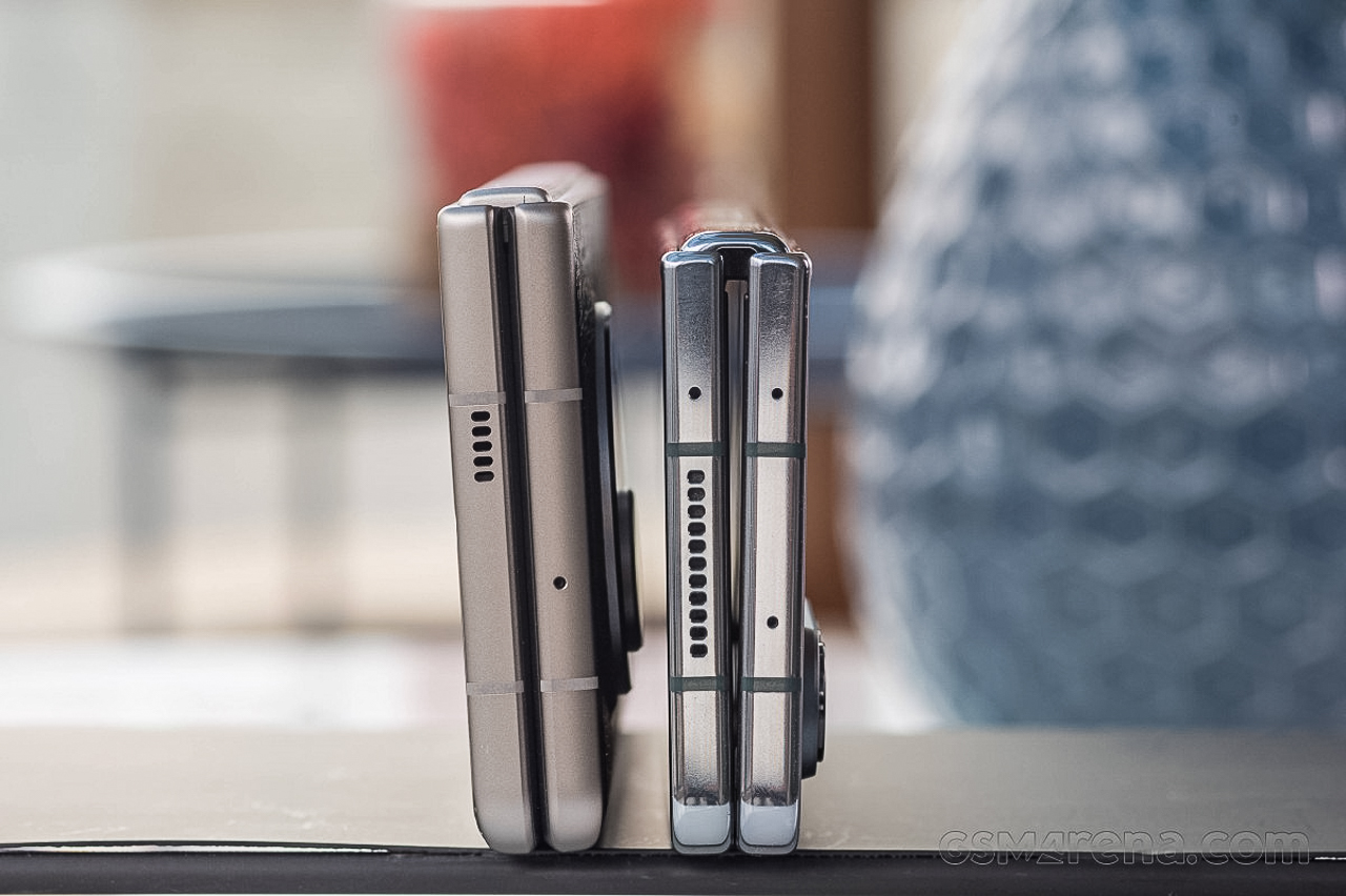 Tecno Phantom V Fold
