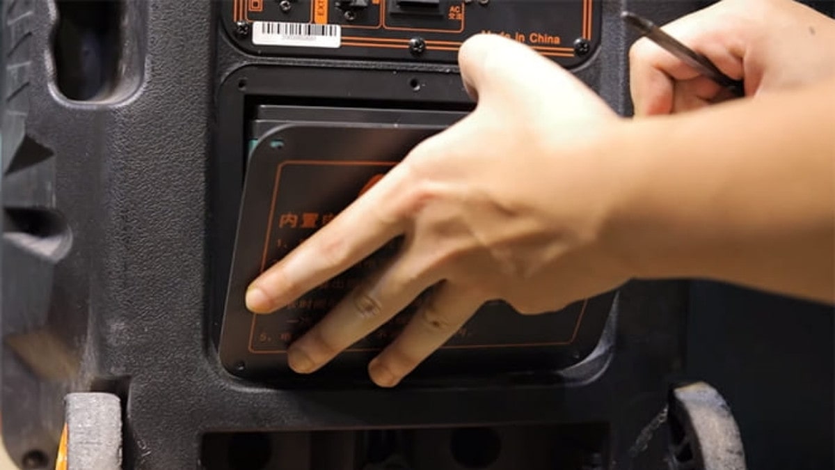 Sửa loa kéo bị chai pin