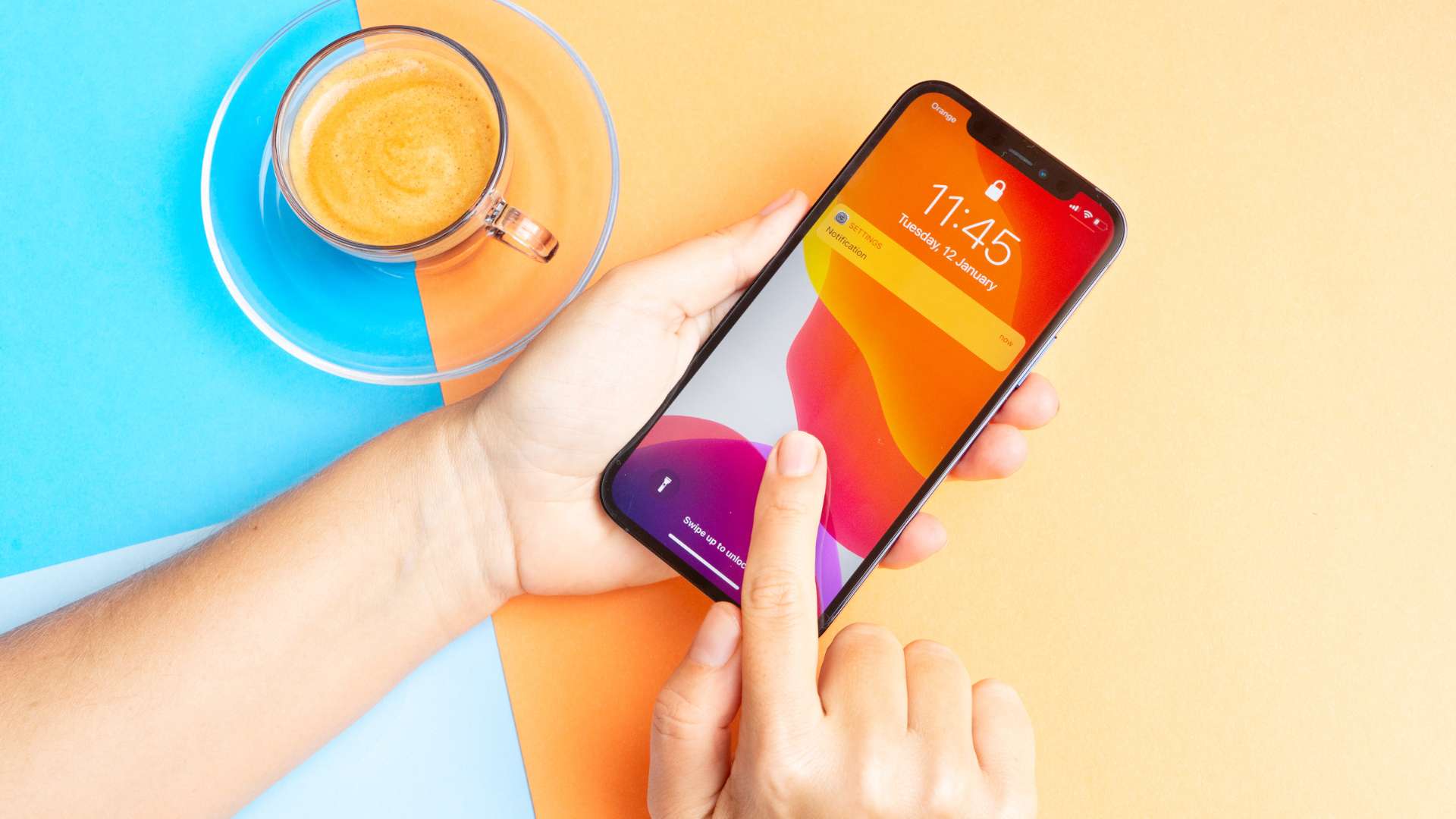 Tự tay tạo hình nền iPhone độc lạ, không đụng hàng vô cùng đơn giản cho dế yêu của bạn 